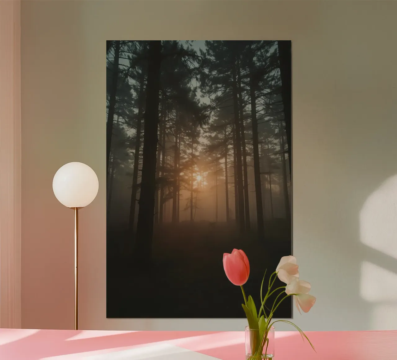 Foresta nebbiosa con alberi alti e luce solare poster con telaio in plastica da DesignDoodle