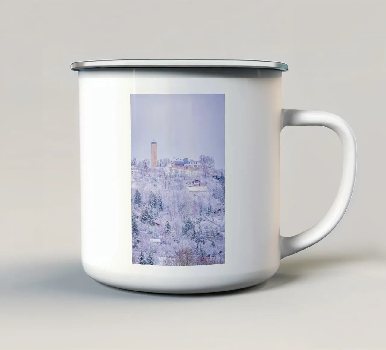 La torre della volpe in inverno tazza in smalto da Marcus Beckert | Fotografie