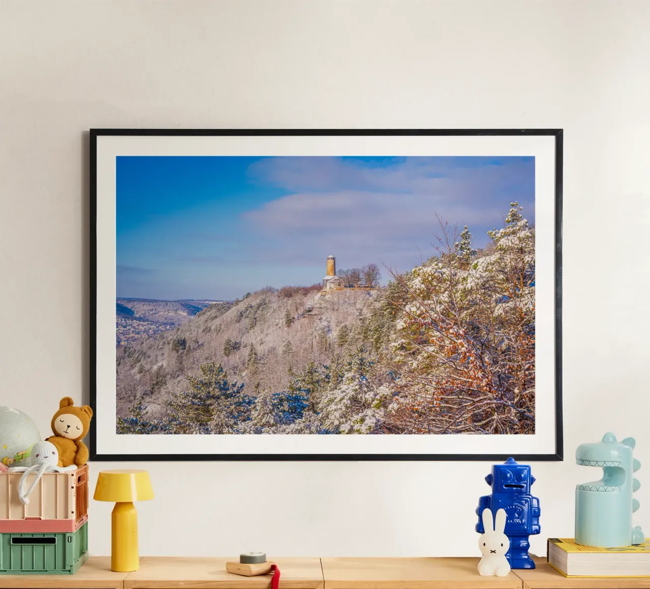 Torre del zorro en invierno poster con marco de plástico de Marcus Beckert | Fotografie
