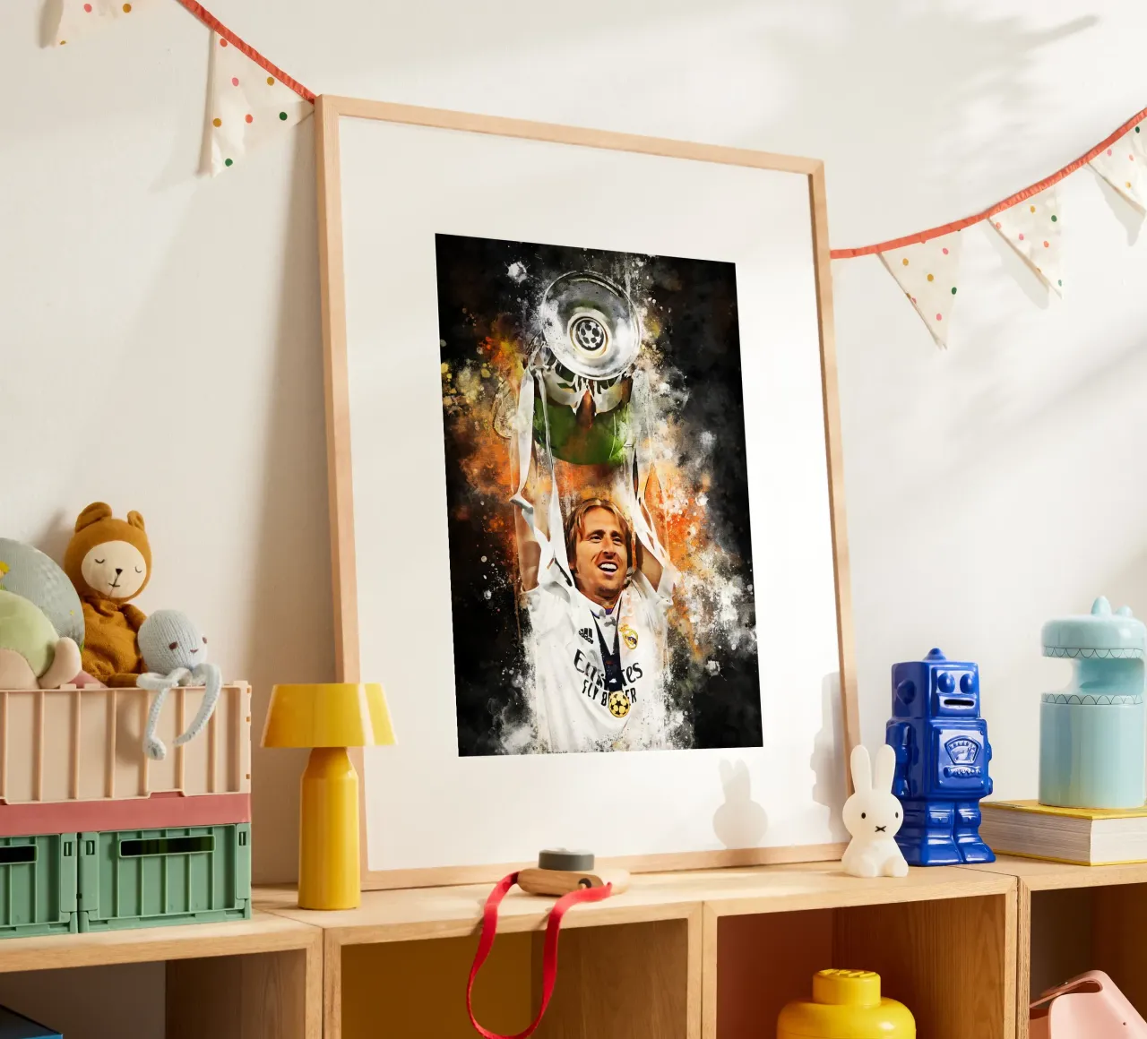 Luka Modric poster con telaio in plastica da MasterInkArt