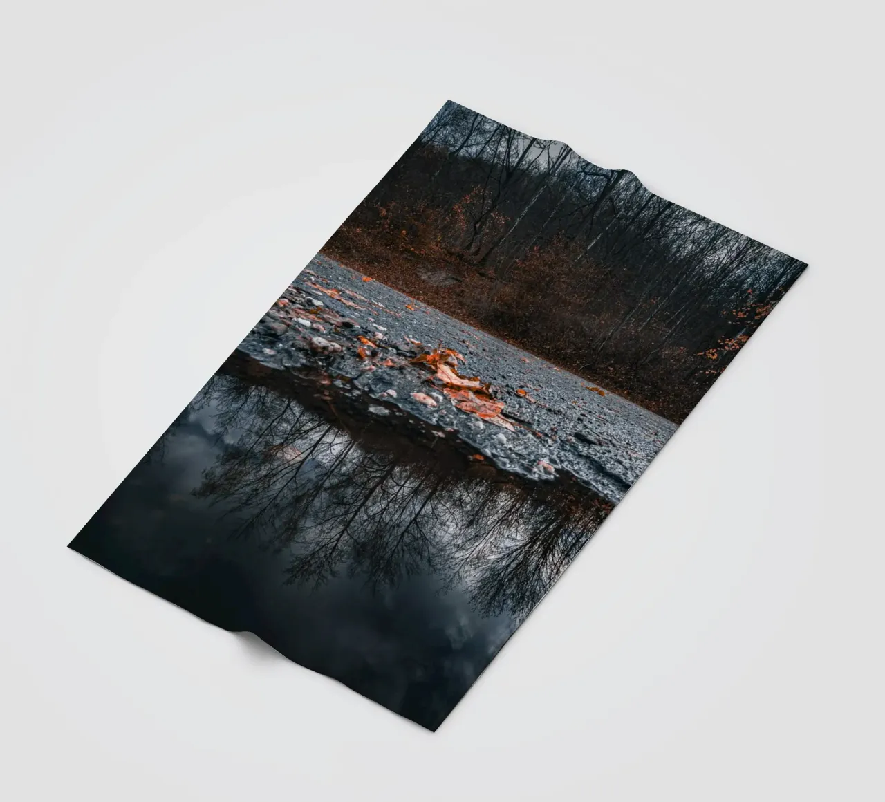 Riflesso nell'acqua coperta in pile da Marcus Beckert | Fotografie