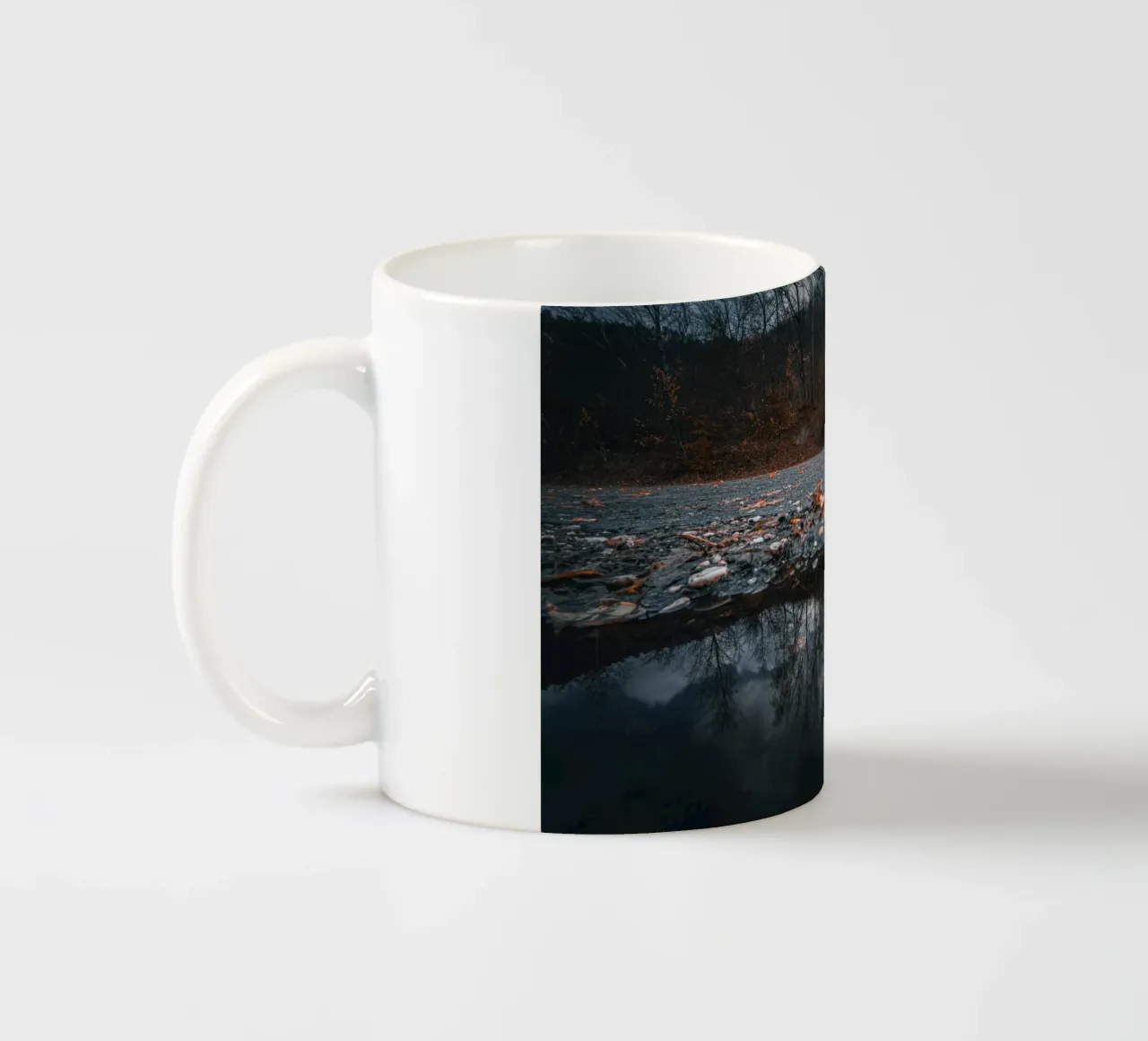 Riflesso nell'acqua tazza in ceramica da Marcus Beckert | Fotografie