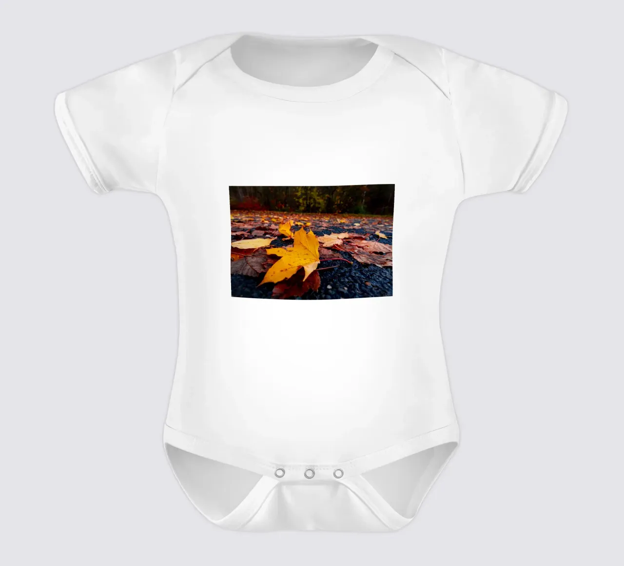 Maple leaf in autumn short-sleeve baby romper by Marcus Beckert | Fotografie