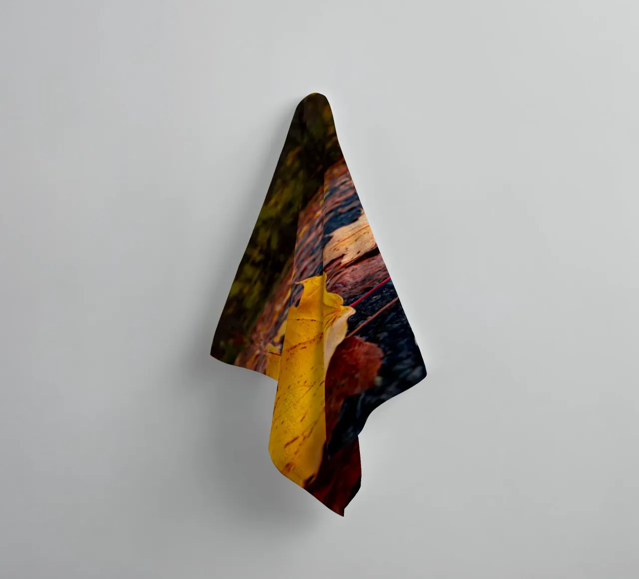 Maple leaf in autumn towel by Marcus Beckert | Fotografie