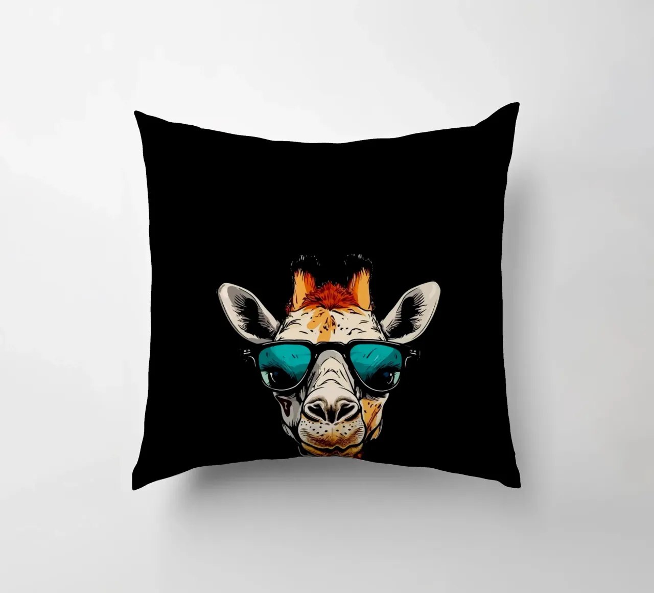 spectacled giraffe cuscino da Dumery Art