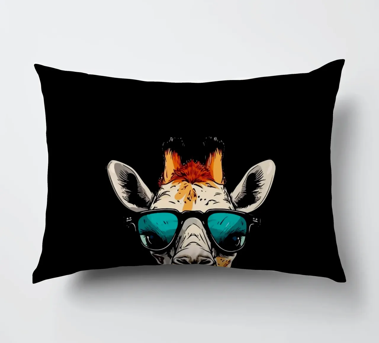 spectacled giraffe cuscino da Dumery Art