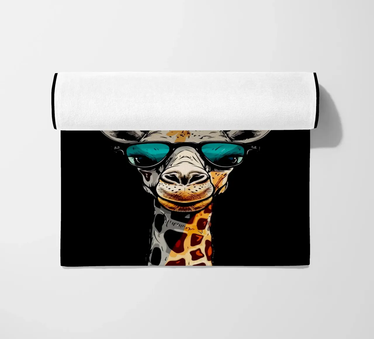 spectacled giraffe telo mare da Dumery Art
