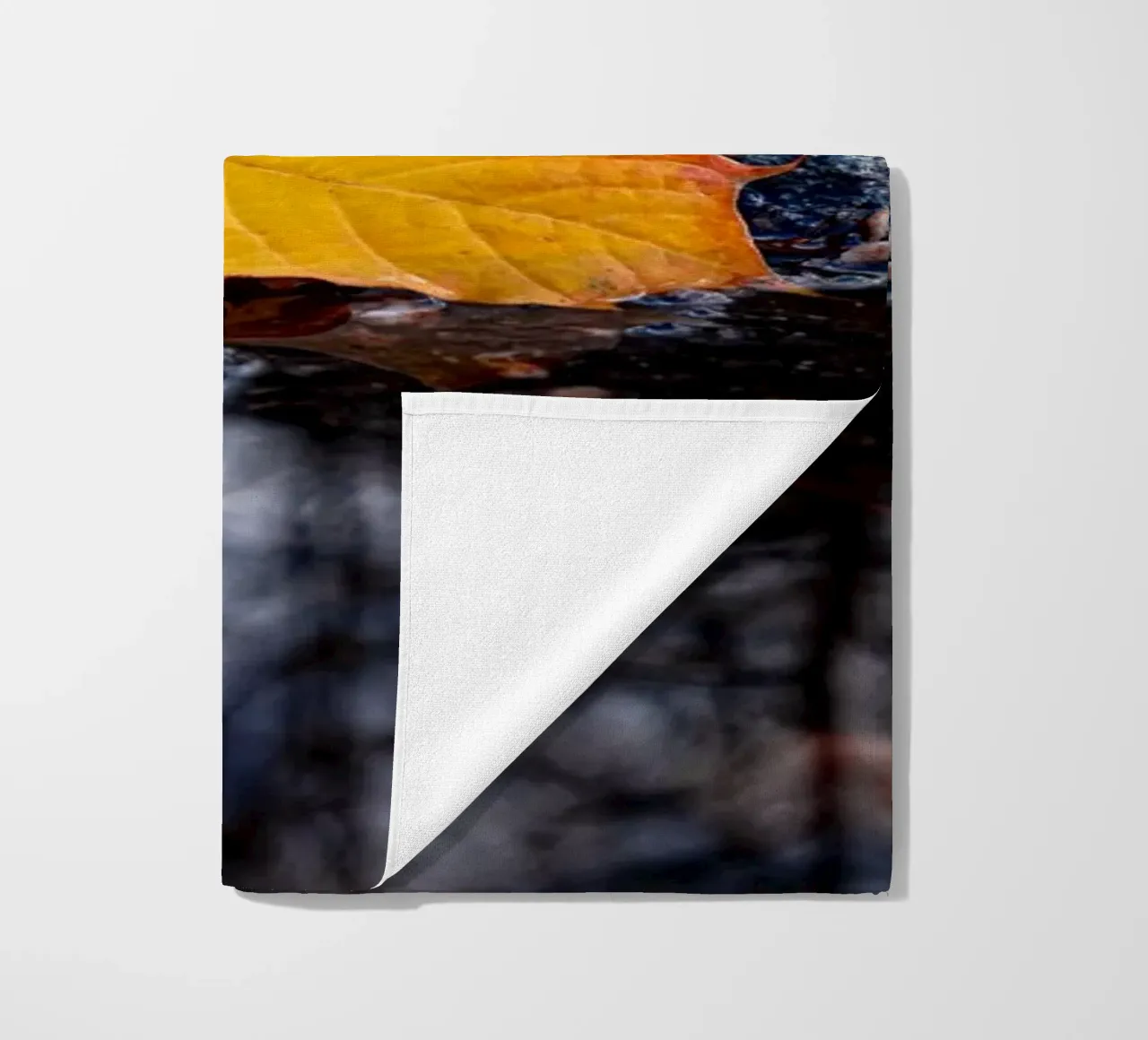 Foglia d'acero gialla telo mare da Marcus Beckert | Fotografie