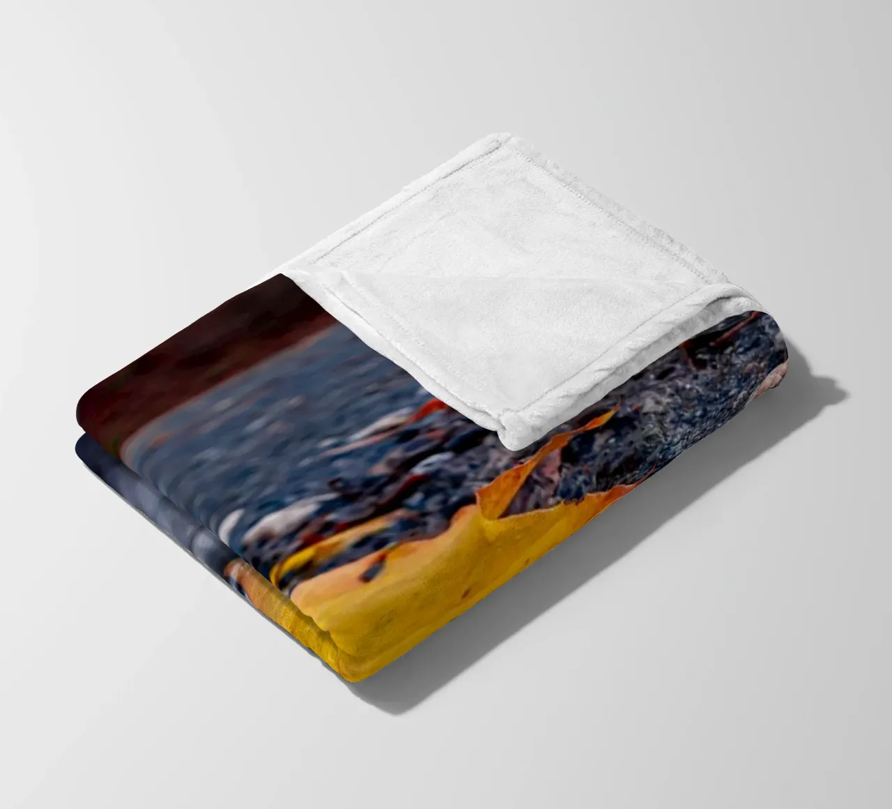 Yellow maple leaf fleece blanket by Marcus Beckert | Fotografie