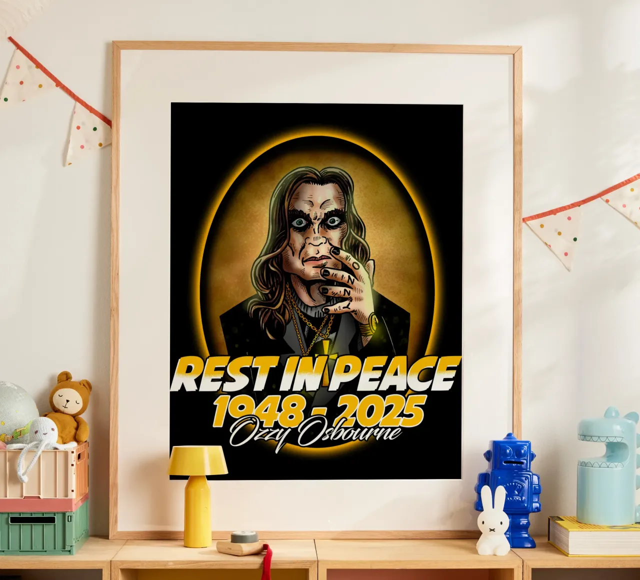 Maglietta essenziale See You Tribute OZ poster con telaio in plastica da mannys_artt