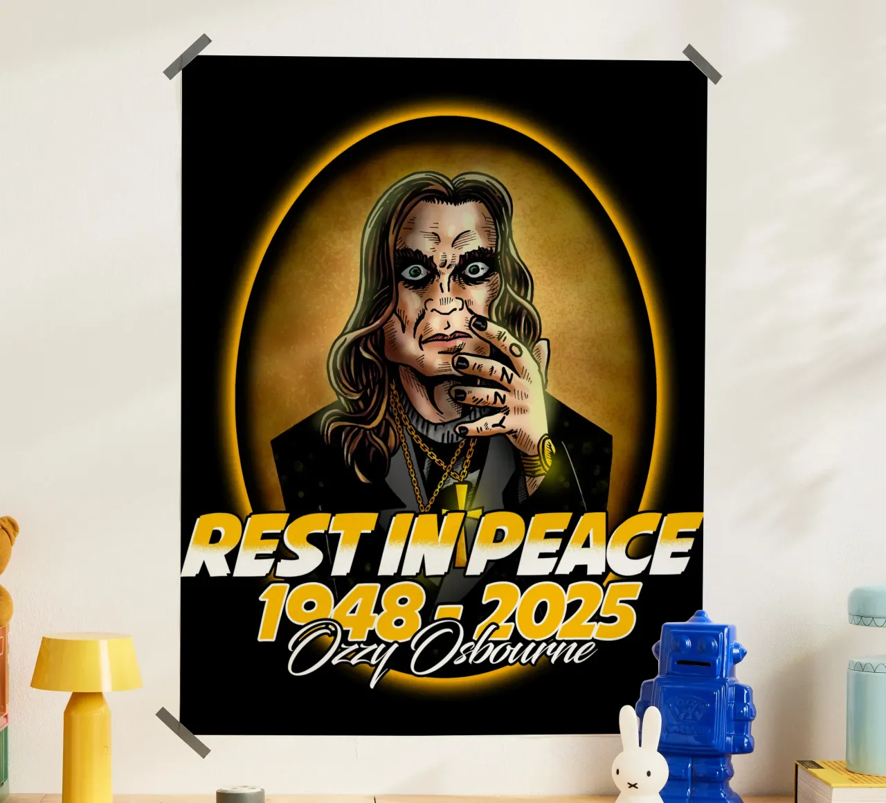 Maglietta essenziale See You Tribute OZ poster con telaio in plastica da mannys_artt
