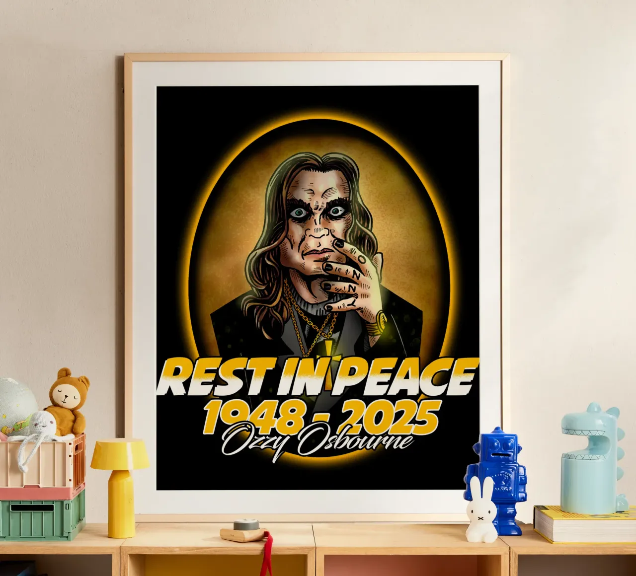 Maglietta essenziale See You Tribute OZ poster con telaio in plastica da mannys_artt