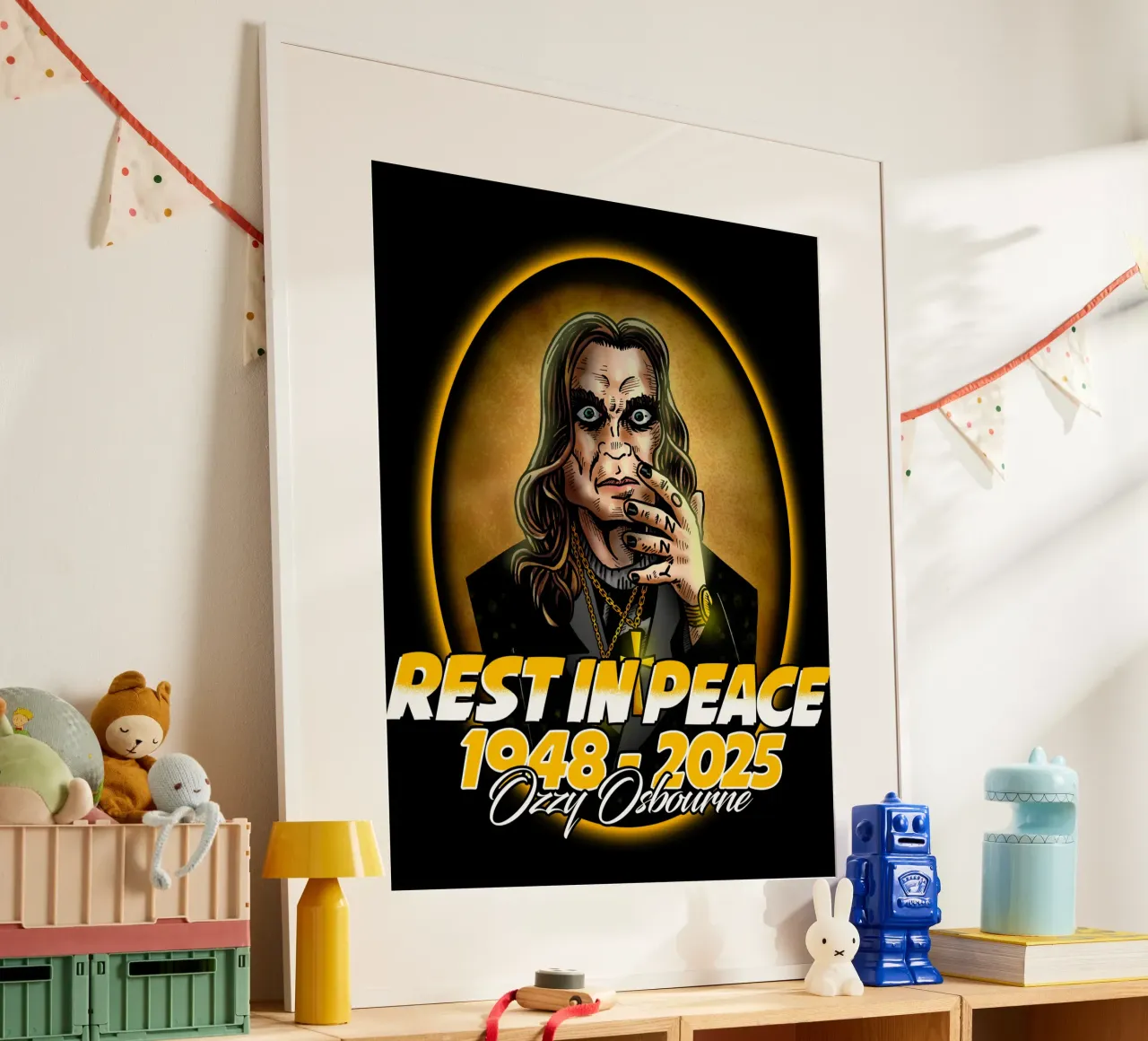 Maglietta essenziale See You Tribute OZ poster con telaio in plastica da mannys_artt