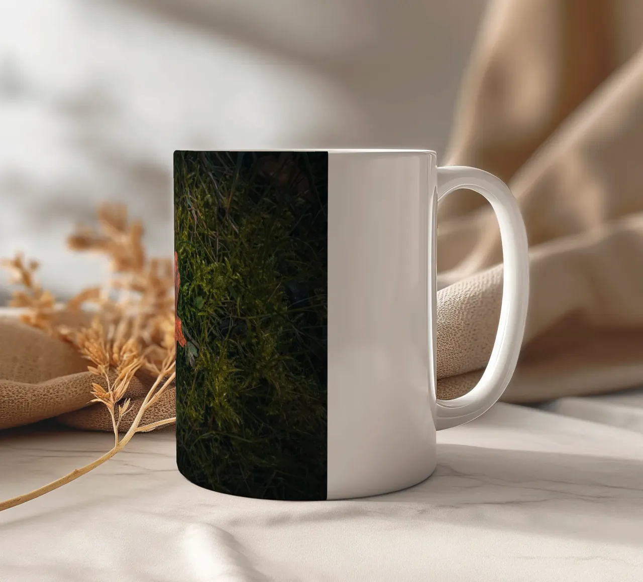 Maple leaf on moss soil ceramic mug by Marcus Beckert | Fotografie