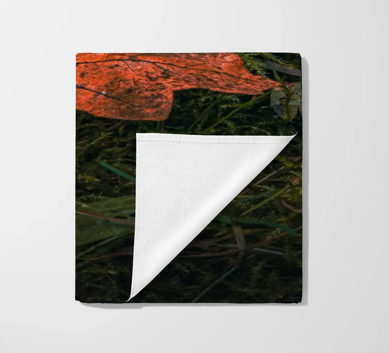 Maple leaf on moss soil beach towel by Marcus Beckert | Fotografie