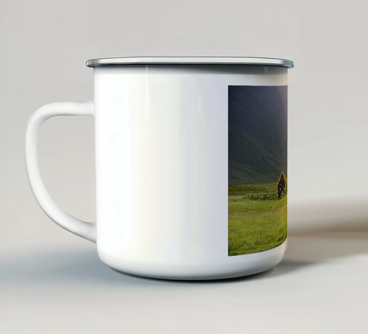 the illustration tazza in smalto da pastel color shape