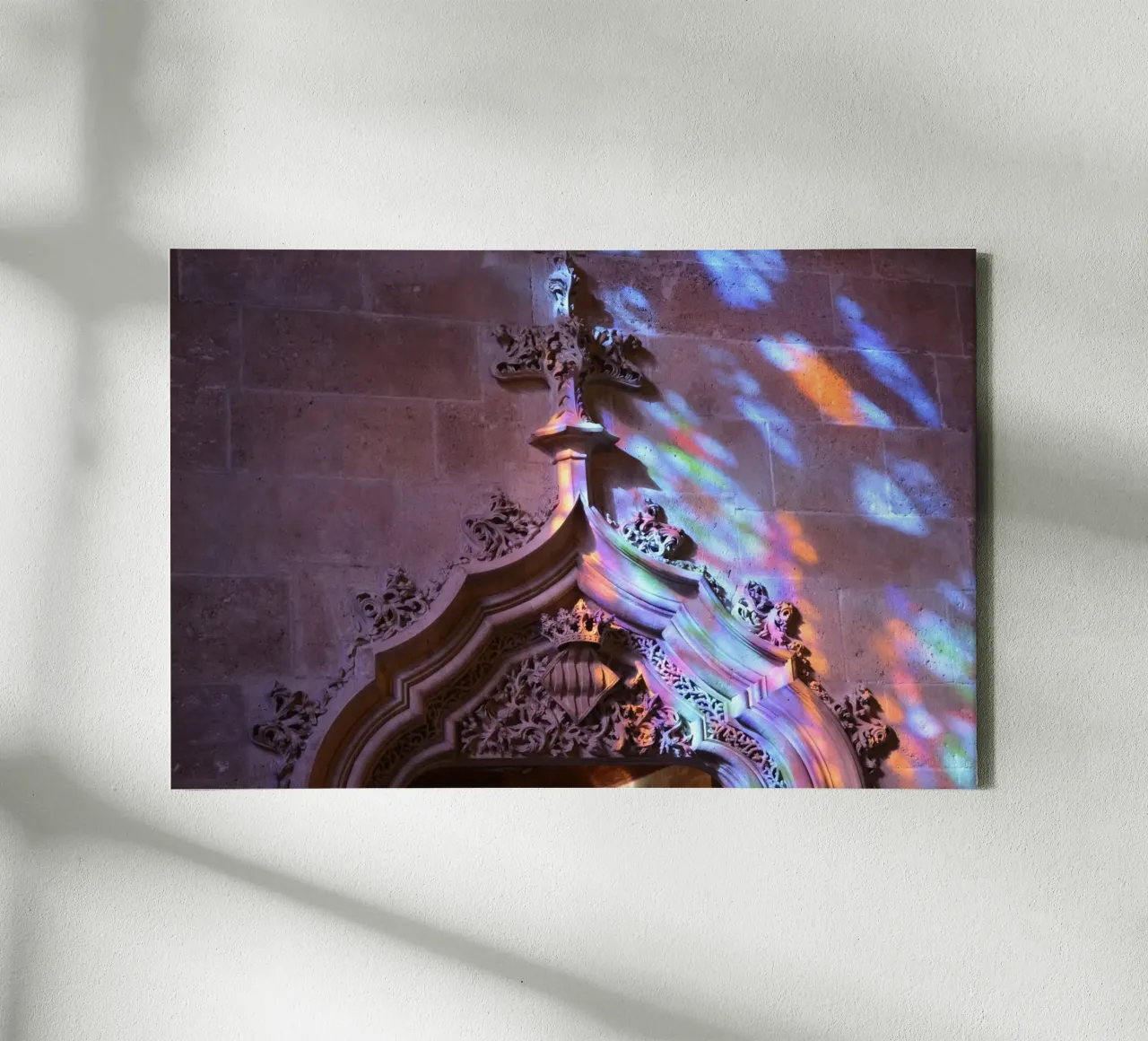 Kleurrijke reflecties in de historische Zijdebeurs van Valencia canvas met Baklijst van byrieneke