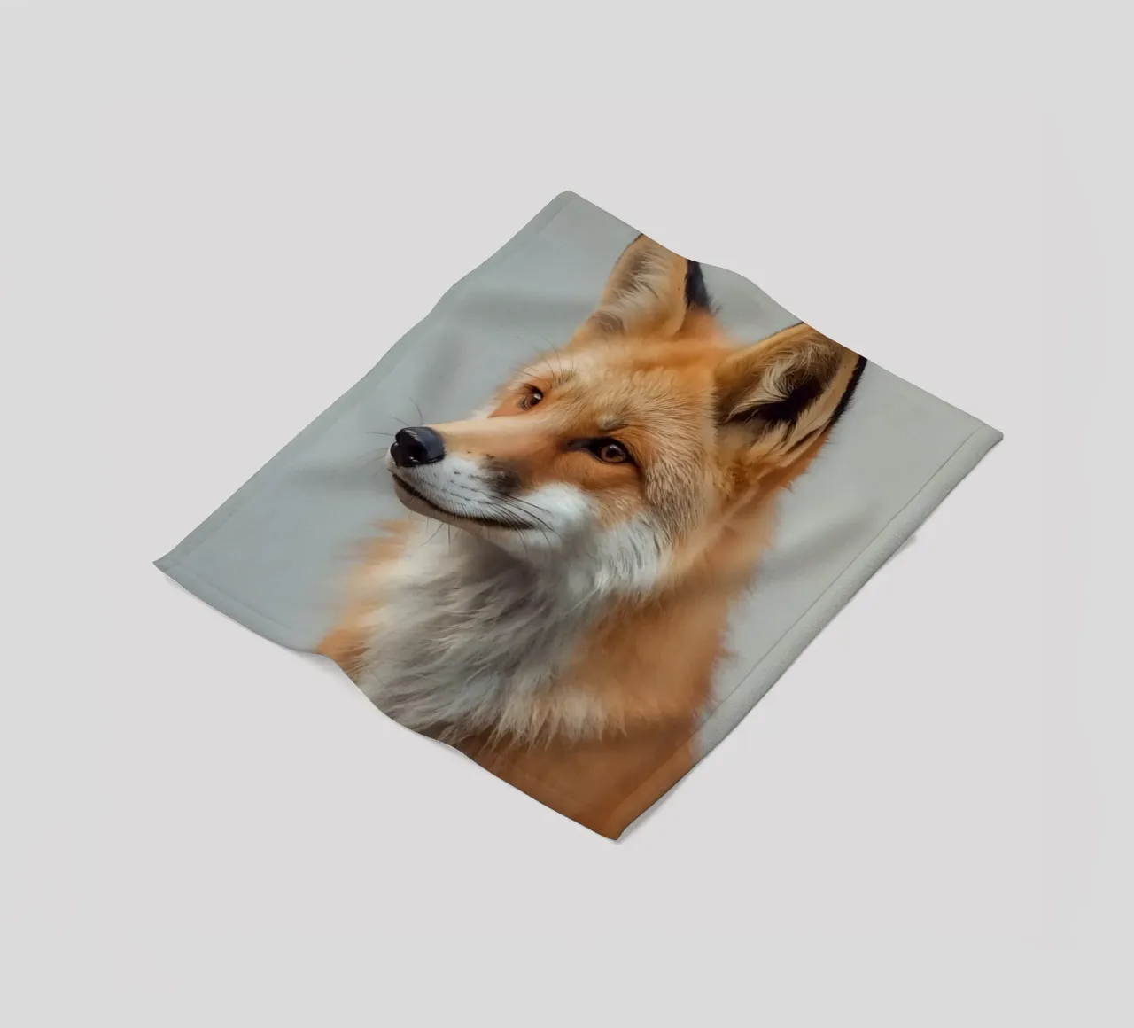 Rotfuchs Porträt nach links blickend Fleecedecke von DesignDoodle