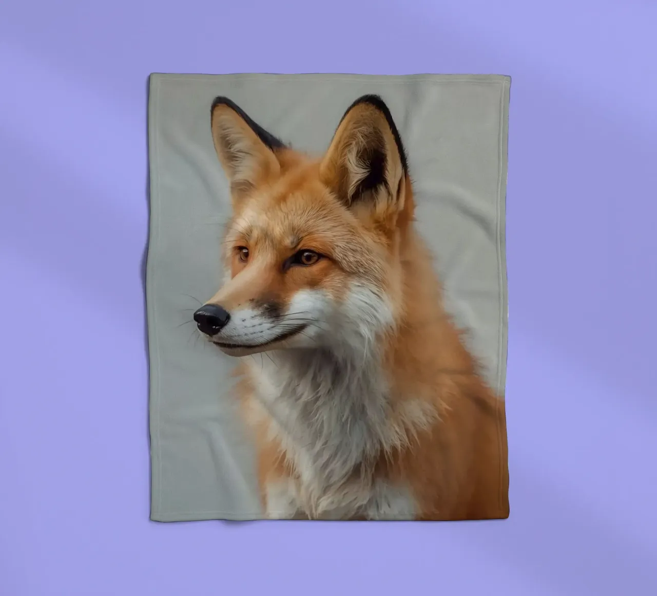 Rotfuchs Porträt nach links blickend Fleecedecke von DesignDoodle
