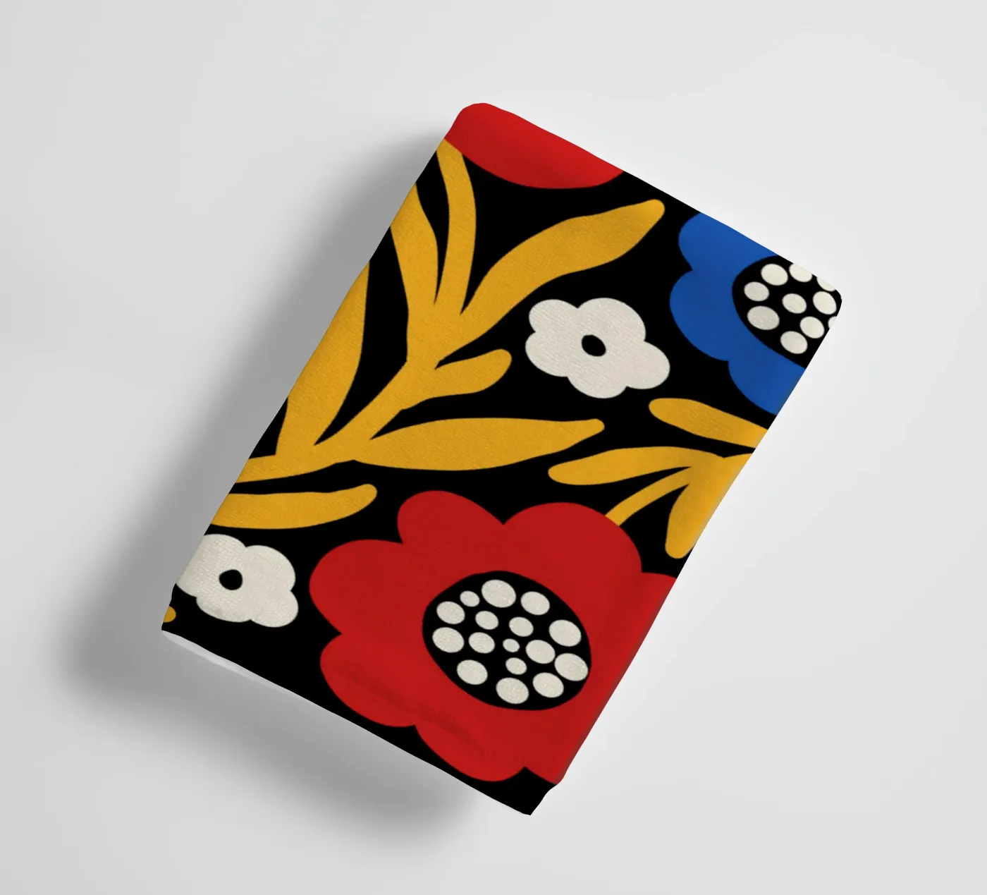 Rustic bloom badhanddoek van TijanaArtStudio88