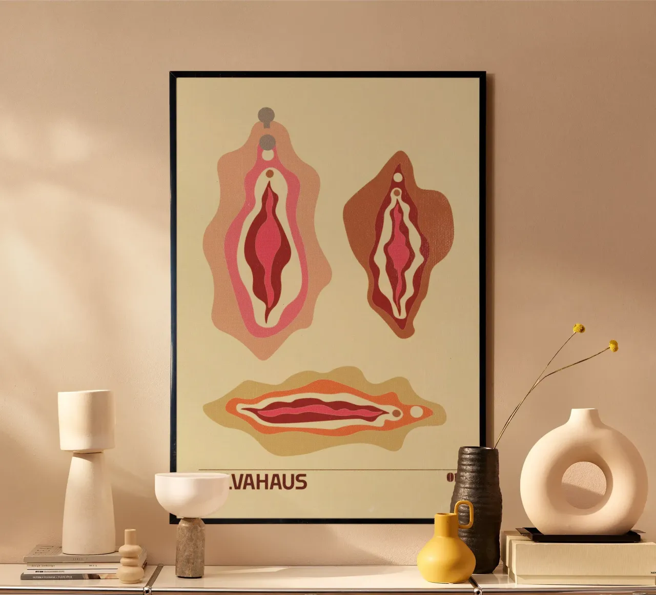 Vulvahaus poster con telaio in alluminio da Jonas Loose