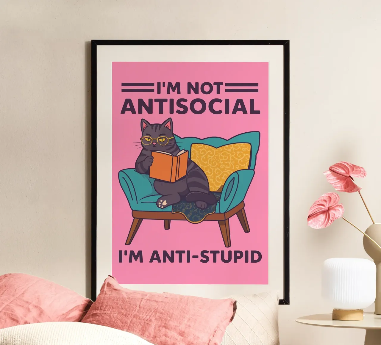 Sono contro i gatti stupidi poster con telaio in plastica da bojoonxs