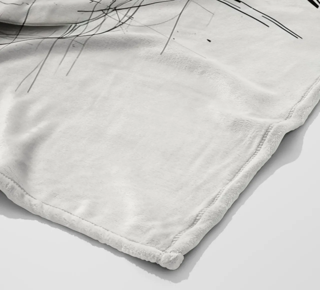 Volto di donna con linee astratte e sovrapposizione di errori coperta in pile da DesignDoodle