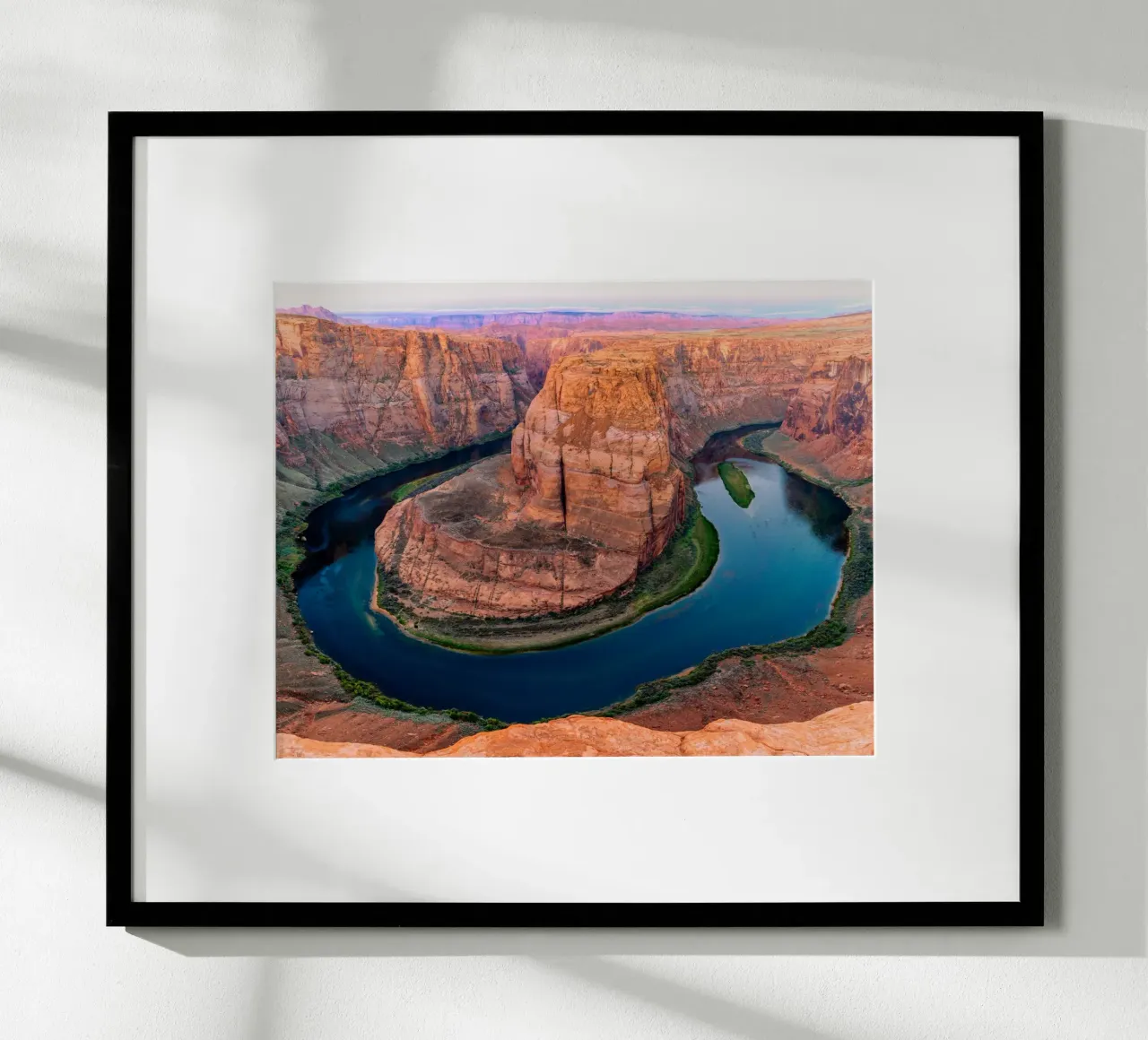 Ansa a ferro di cavallo del fiume Colorado, Arizona poster con telaio in legno da anderm