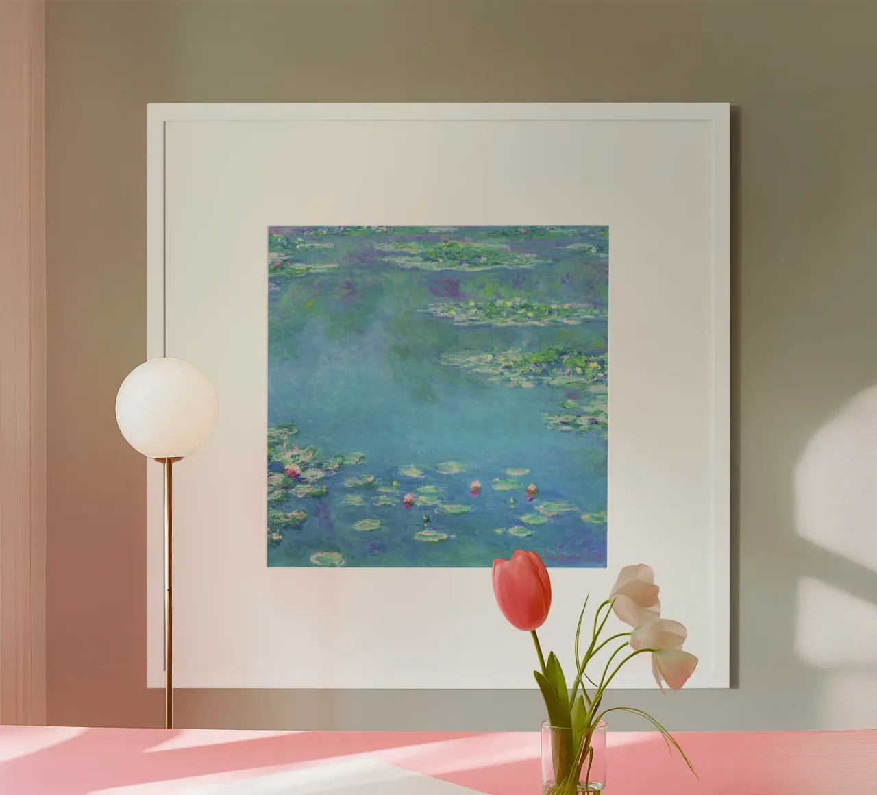Ninfee di Claude Monet poster con telaio in legno da Classic Art Prints