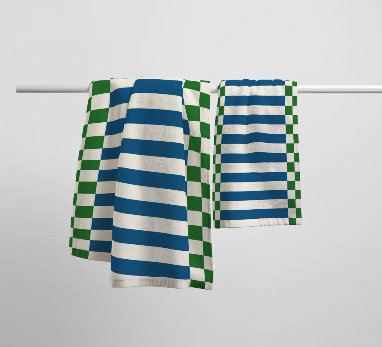 Green and blue checks and lines asciugamano da bagno da TijanaArtStudio88