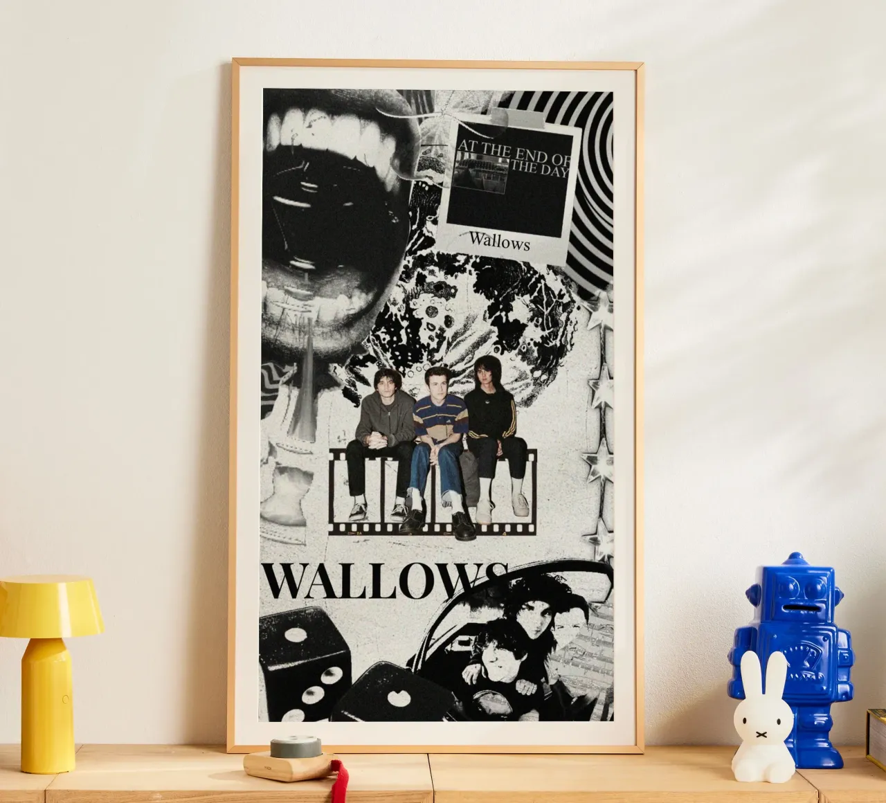 Attraverso gli echi silenziosi poster con telaio in legno da ktlocb