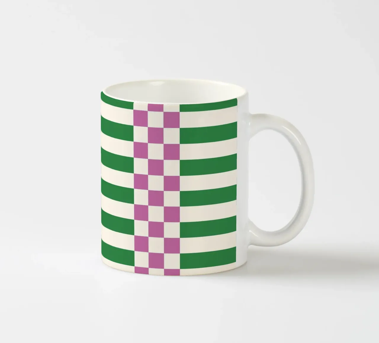 Purple and green checks and lines tazza in ceramica da TijanaArtStudio88