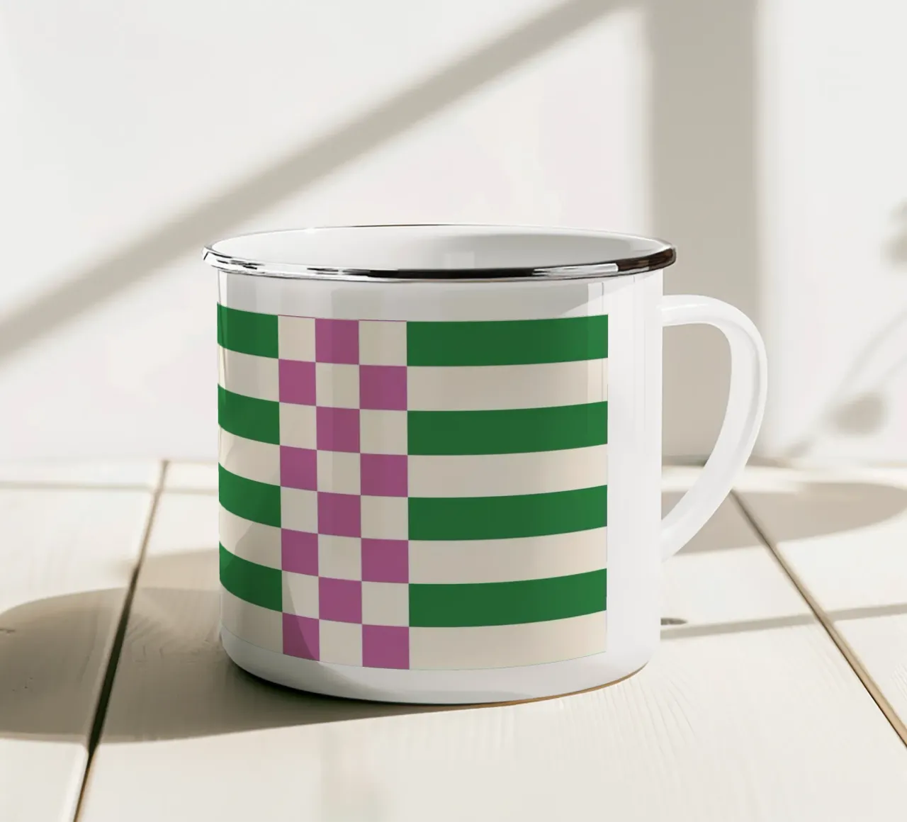 Purple and green checks and lines tazza in smalto da TijanaArtStudio88