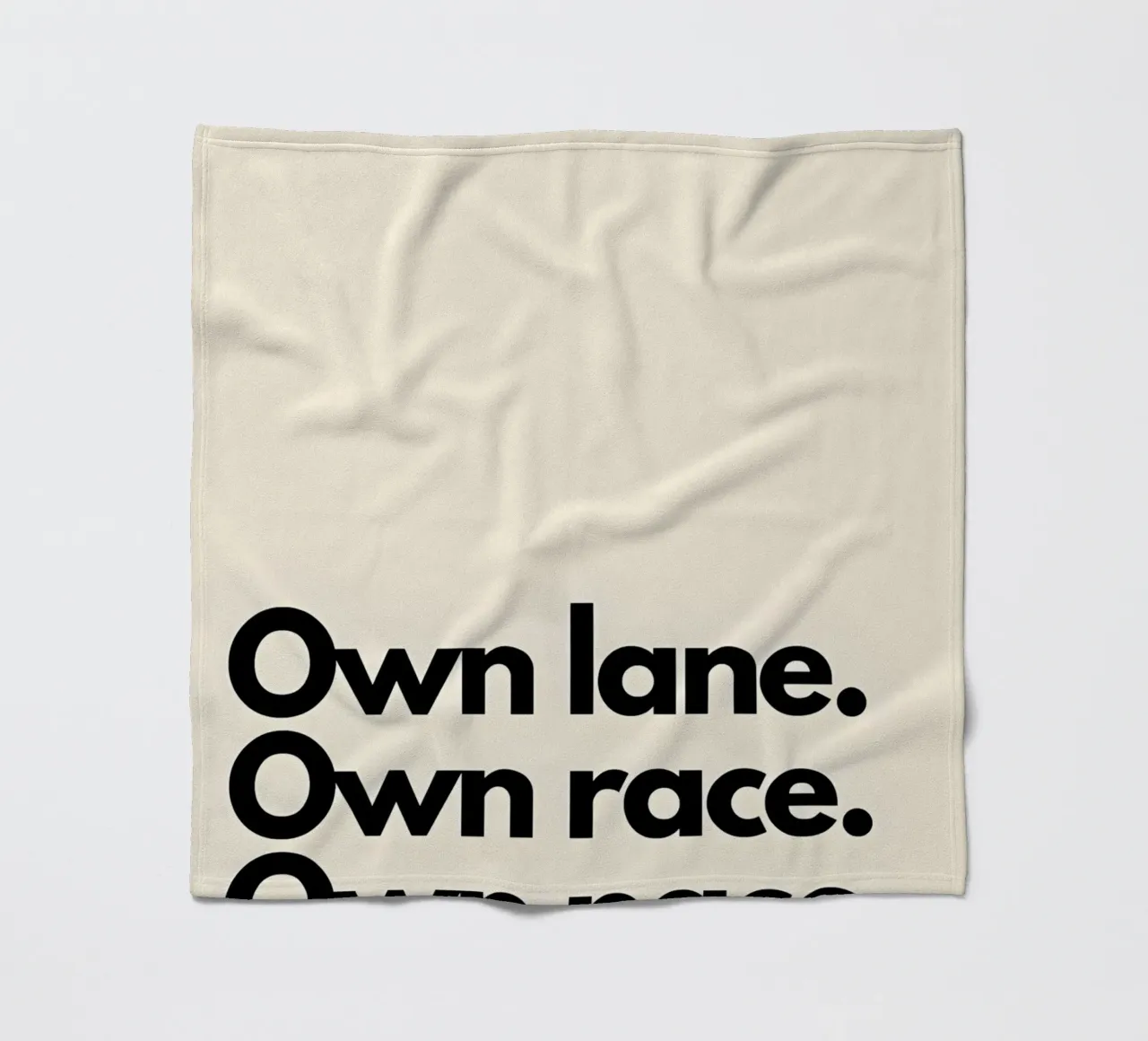 "Own lane. Own race. Own pace." coperta in pile da Type & Tape