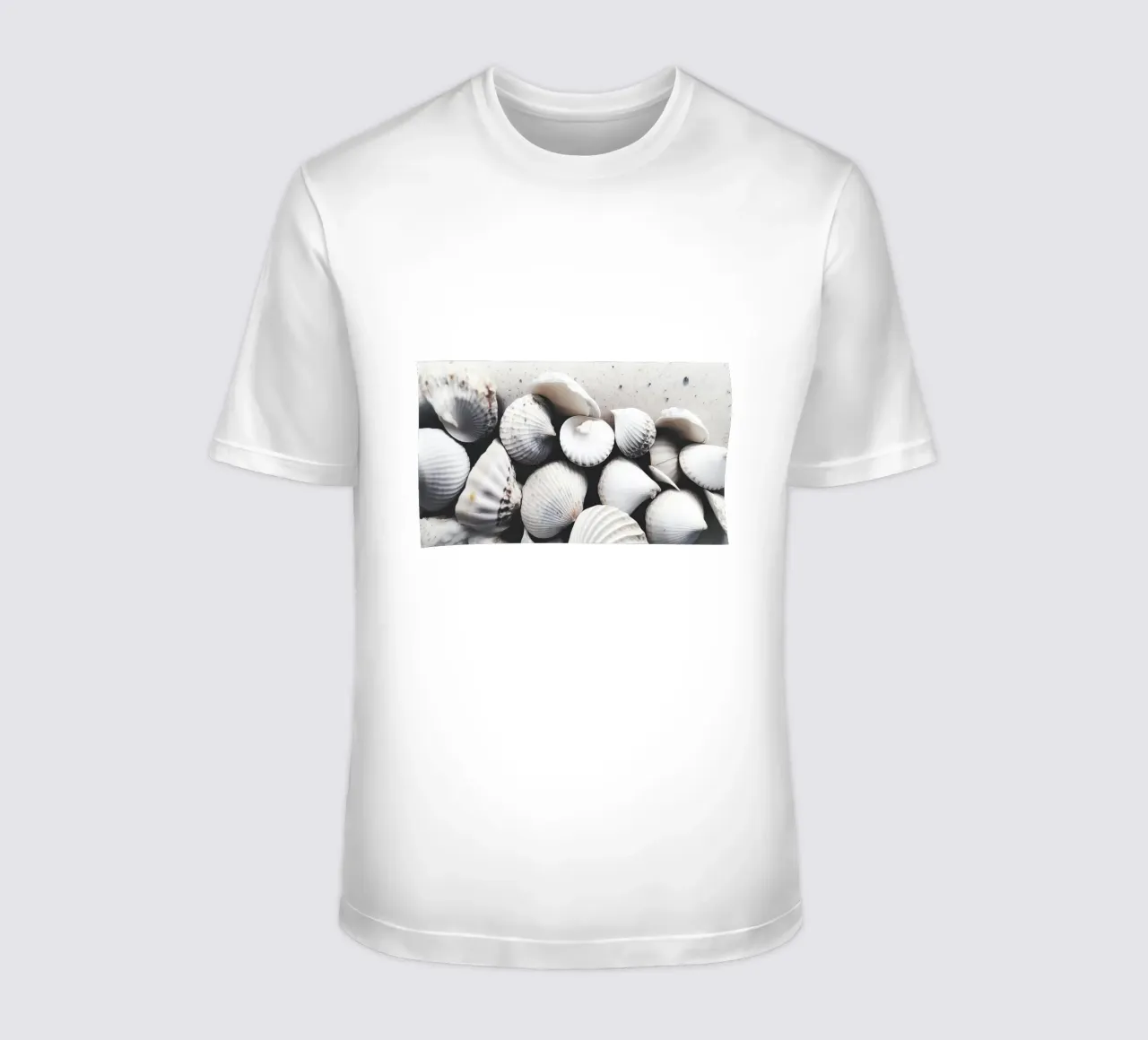 Shells On The Beach t-shirt da treechild