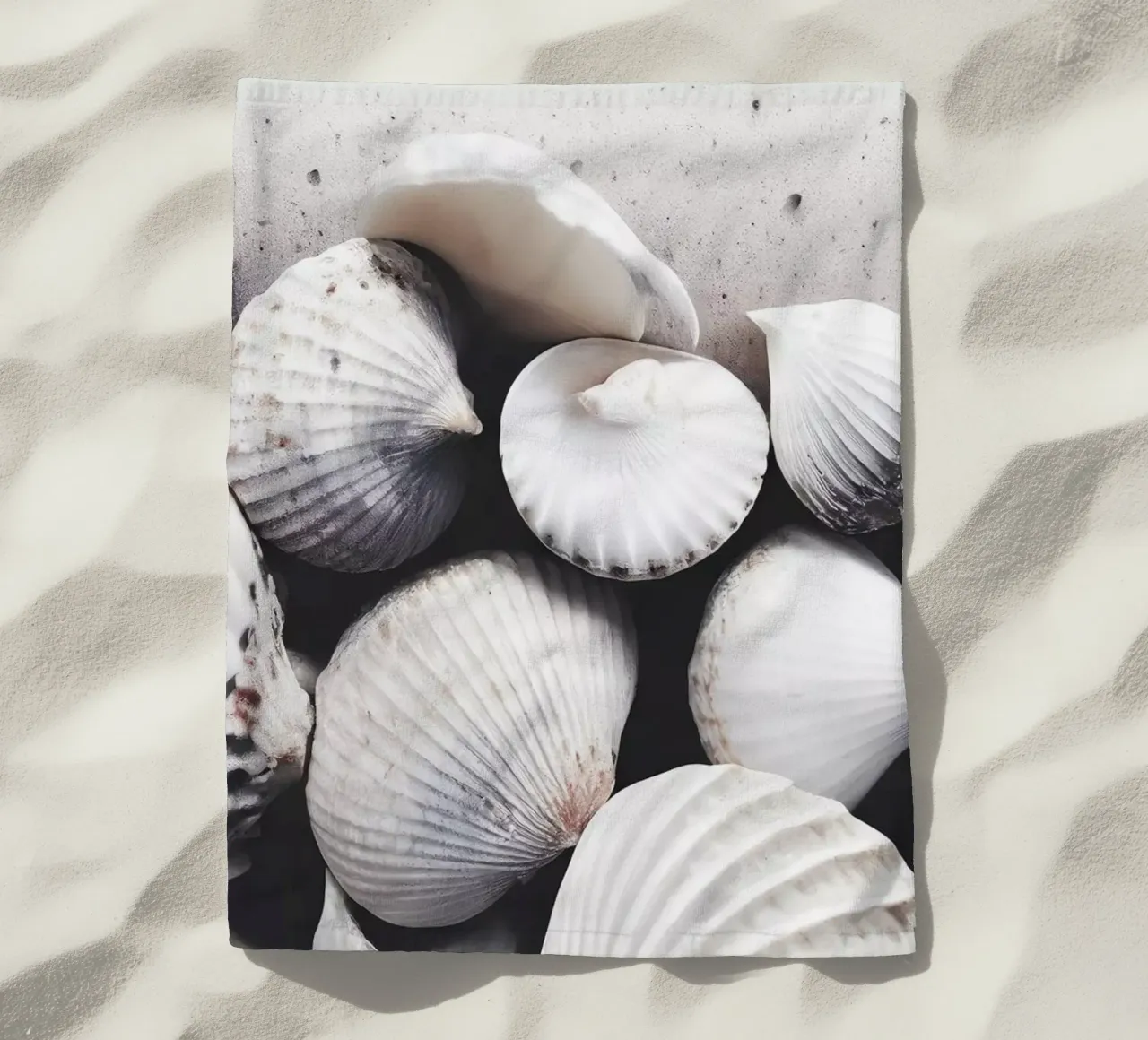 Shells On The Beach telo mare da treechild