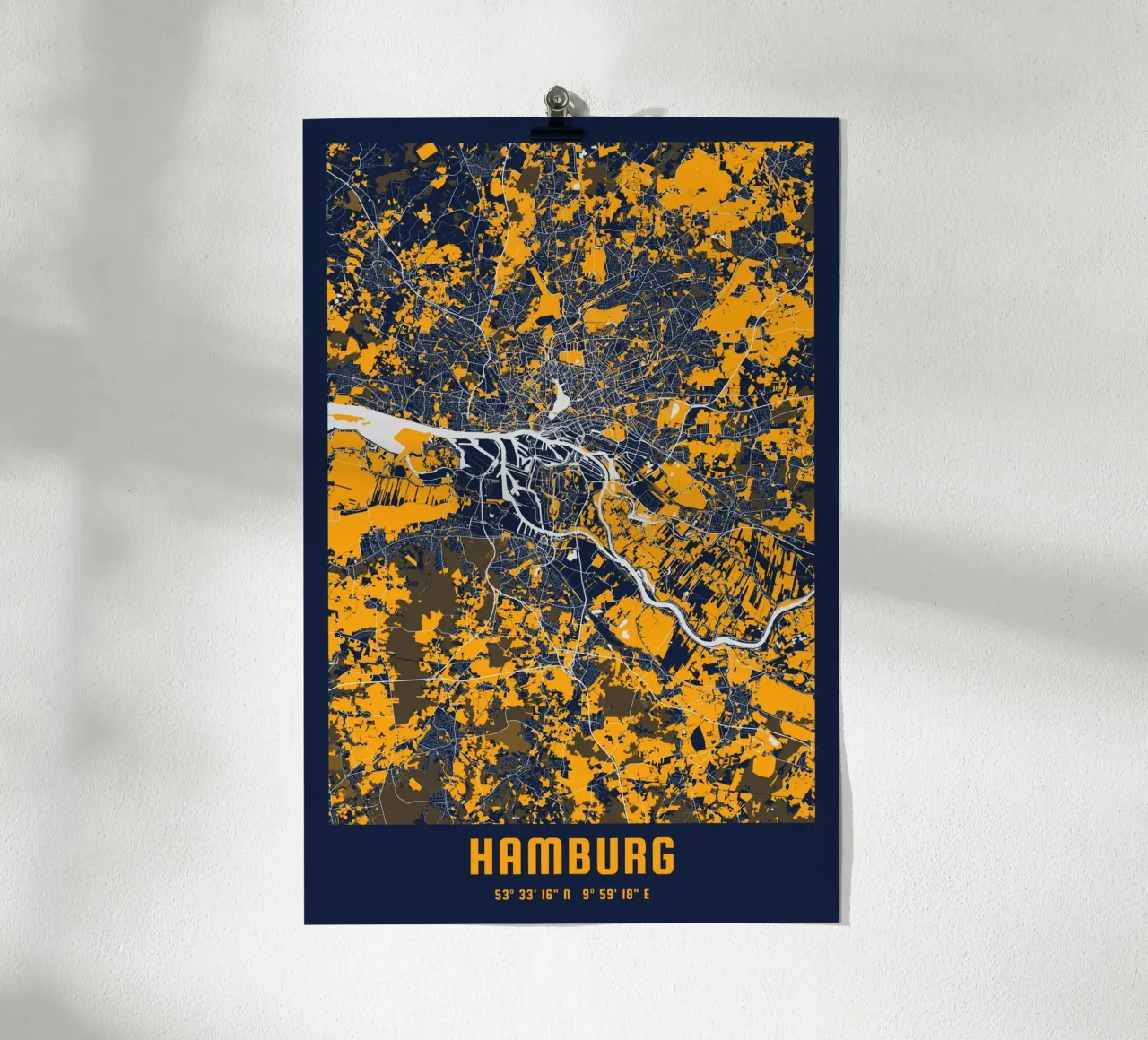 Stampa d'arte di Amburgo - Mappa geometrica della città poster con telaio in legno da CityMapPoster