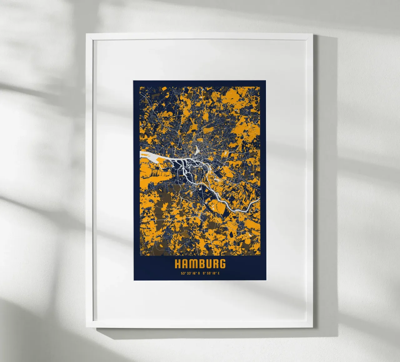 Stampa d'arte di Amburgo - Mappa geometrica della città poster con telaio in legno da CityMapPoster