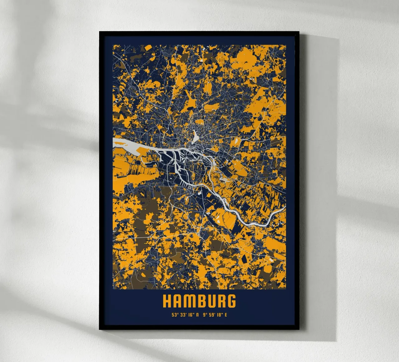 Stampa d'arte di Amburgo - Mappa geometrica della città poster con telaio in legno da CityMapPoster