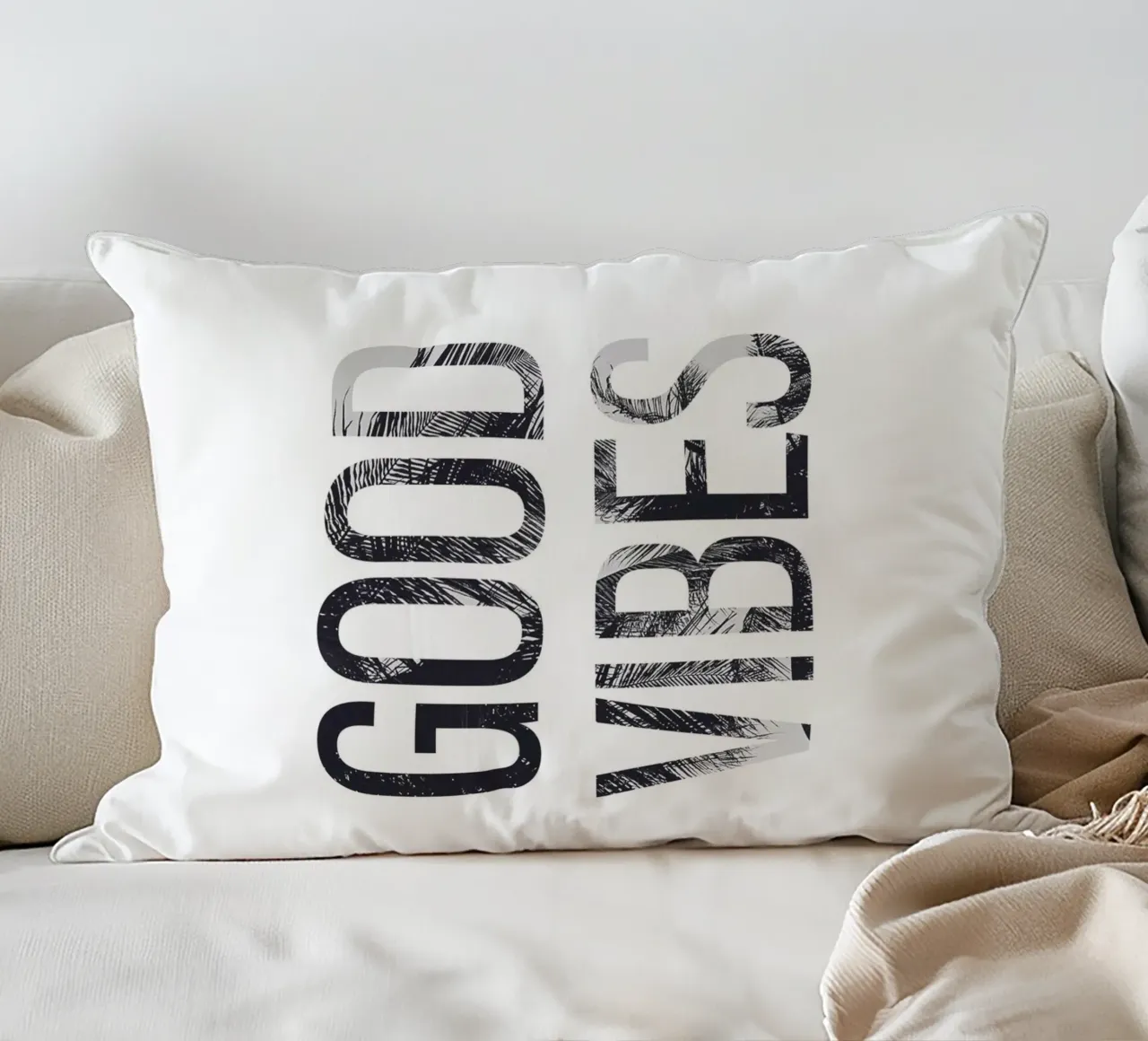 Good Vibes - Tipografia con un tocco tropicale cuscino da Whole©