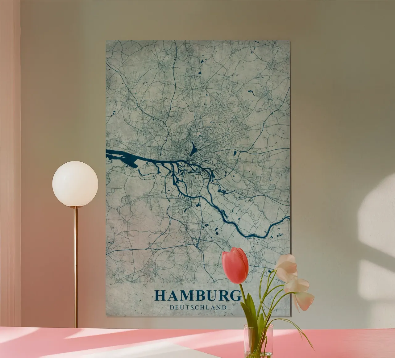 Poster con mappa della città di Amburgo - Urban Chic poster con telaio in legno da CityMapPoster