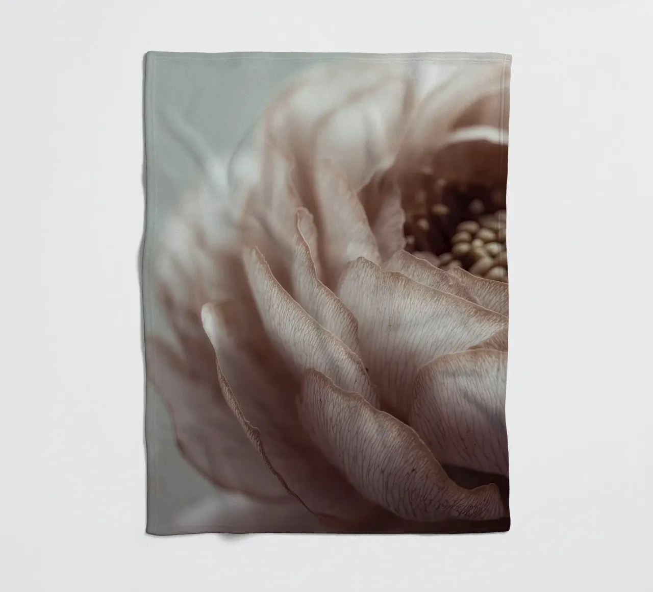 Soft Petals No 01 coperta in pile da treechild