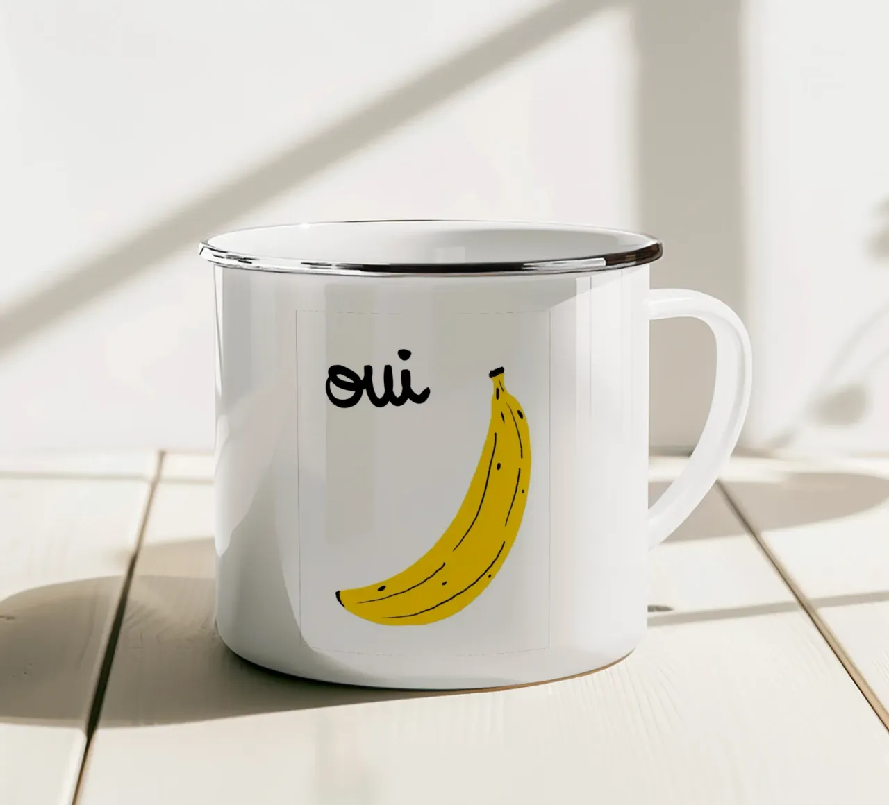 Oui Banana, Pop Art francese, decorazione murale per la cucina tazza in smalto da vintagepod