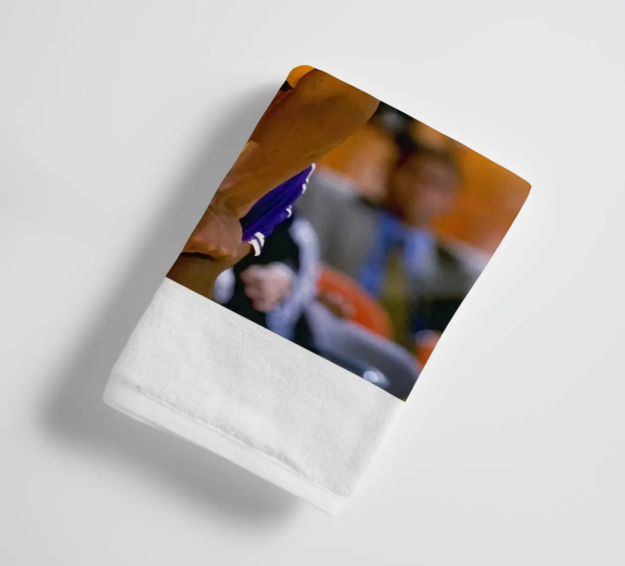 Kobe Bryant scores 60 POINTS towel by FAKE ARTWORK STORE