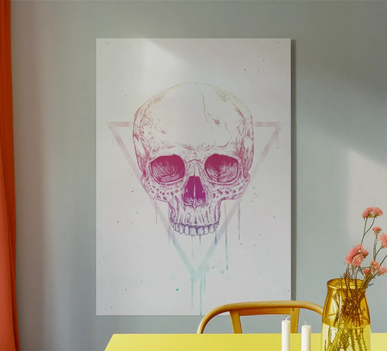 Skull in a triangle plexiglass da Balazs Solti