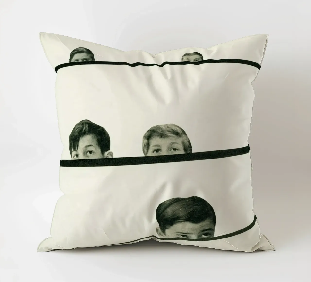 Cache-cache coussin de Cassia Beck Collage