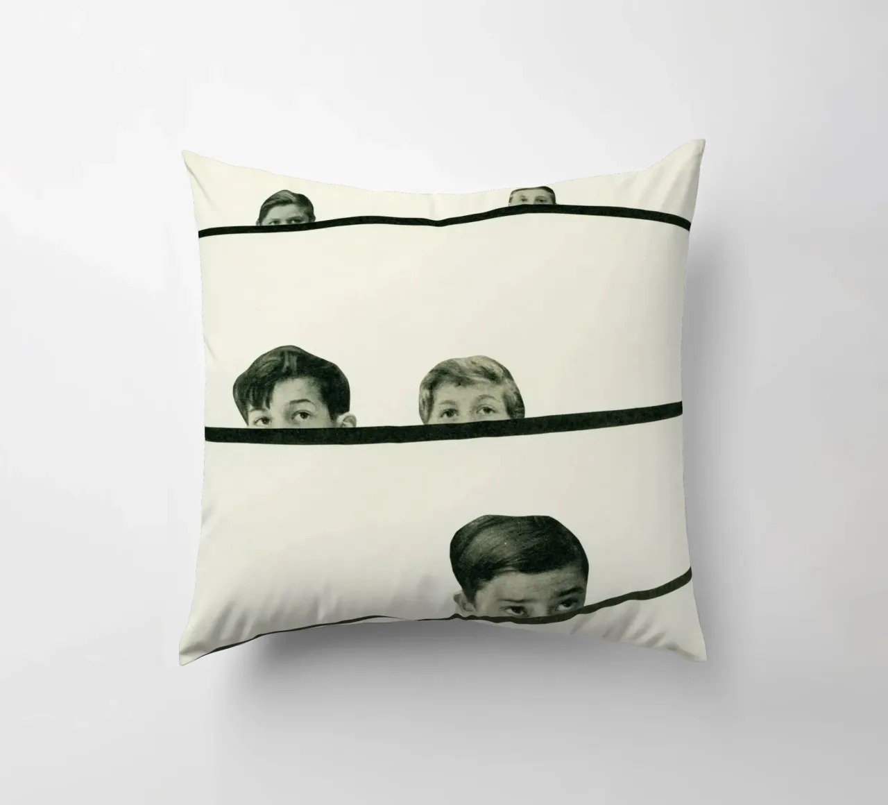 Cache-cache coussin de Cassia Beck Collage