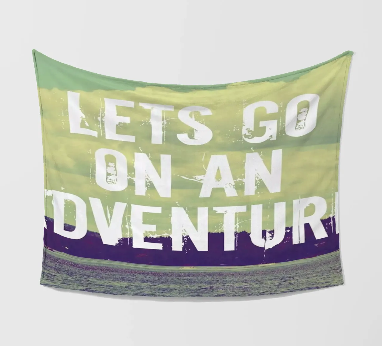 Lets go on an adventure coperta in pile da Vintage Skies