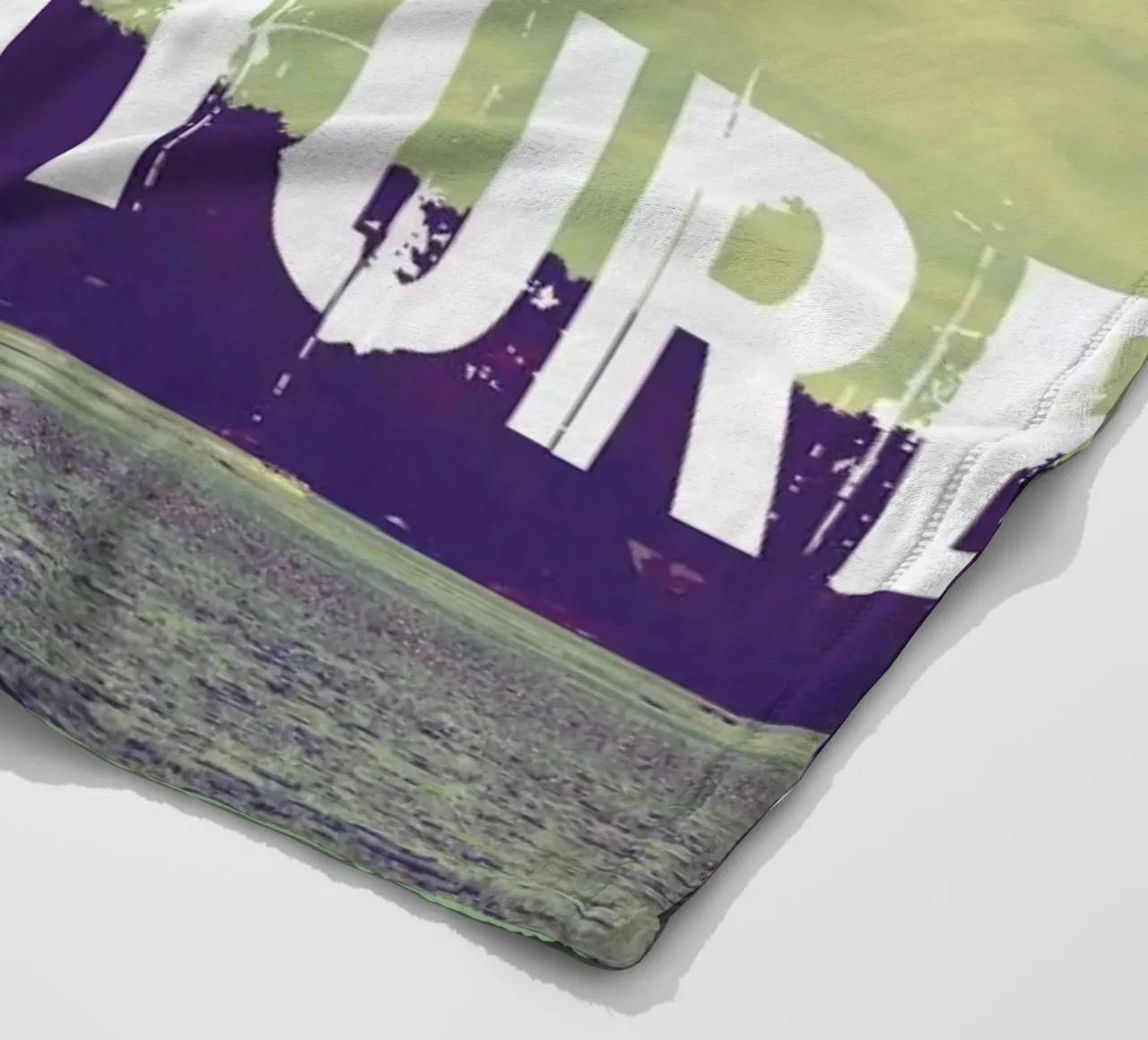 Lets go on an adventure coperta in pile da Vintage Skies