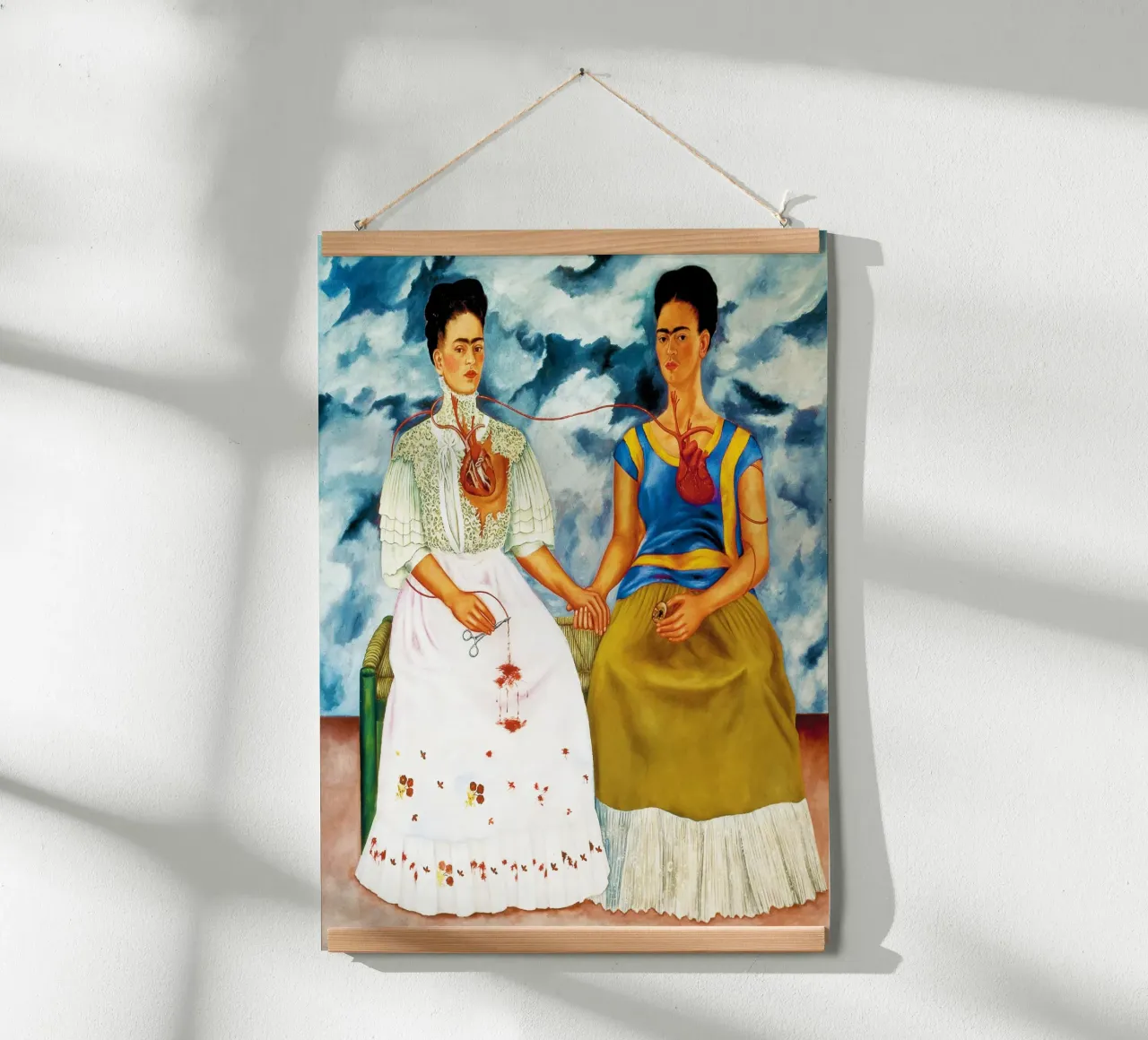 Le due Fridas di Frida Kahlo poster con telaio in alluminio da Classic Art Prints